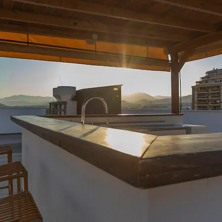 Atico Con Enorme Terraza Y Chill Out Particular Benidorm