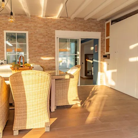 Atico Con Enorme Terraza Y Chill Out Particular Apartment *