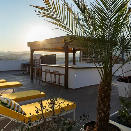 Atico Con Enorme Terraza Y Chill Out Particular Benidorm