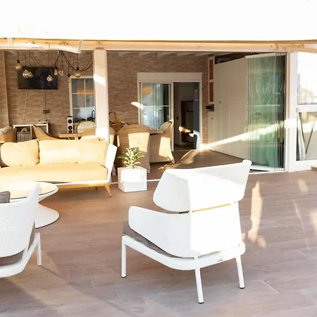 Atico Con Enorme Terraza Y Chill Out Particular Benidorm