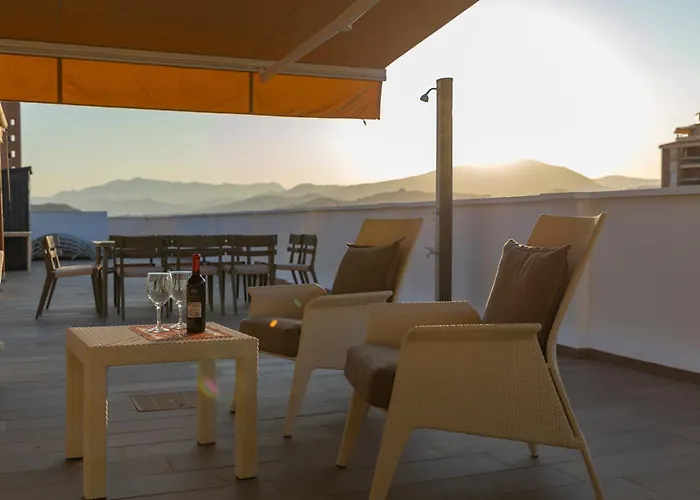 ático Con Enorme Terraza Y Chill Out Particular Apartamento *