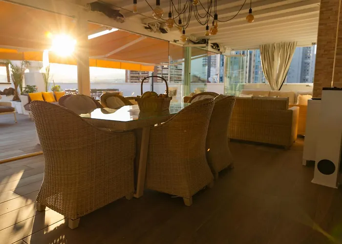 ático Con Enorme Terraza Y Chill Out Particular * Benidorm