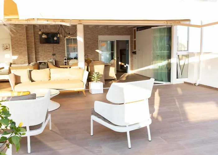 ático Con Enorme Terraza Y Chill Out Particular Benidorm