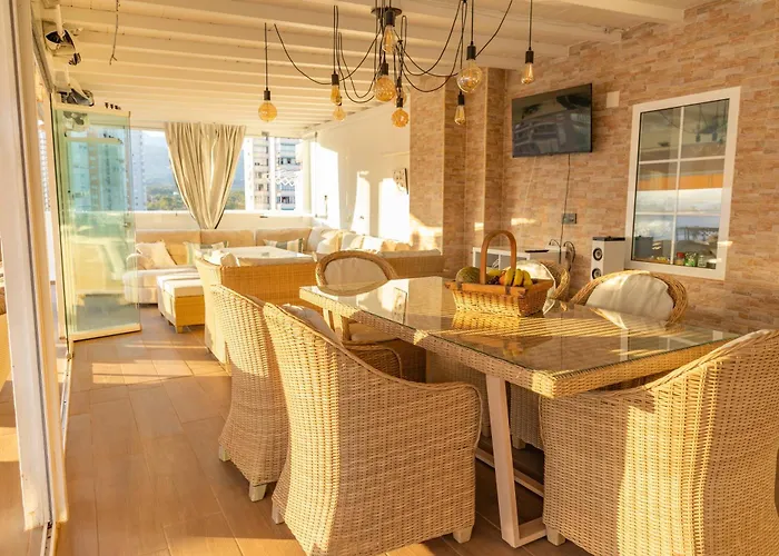 ático Con Enorme Terraza Y Chill Out Particular Apartamento Benidorm